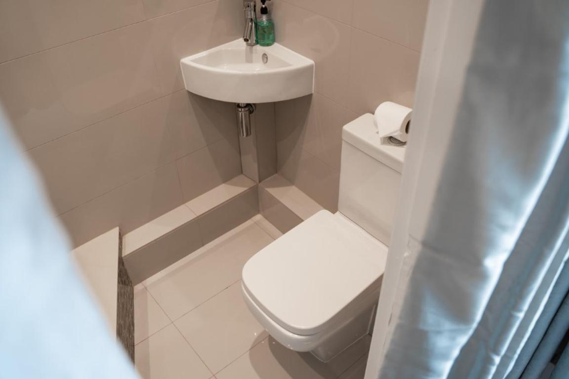 Holiday home Perfectly Located Town House -2br *
